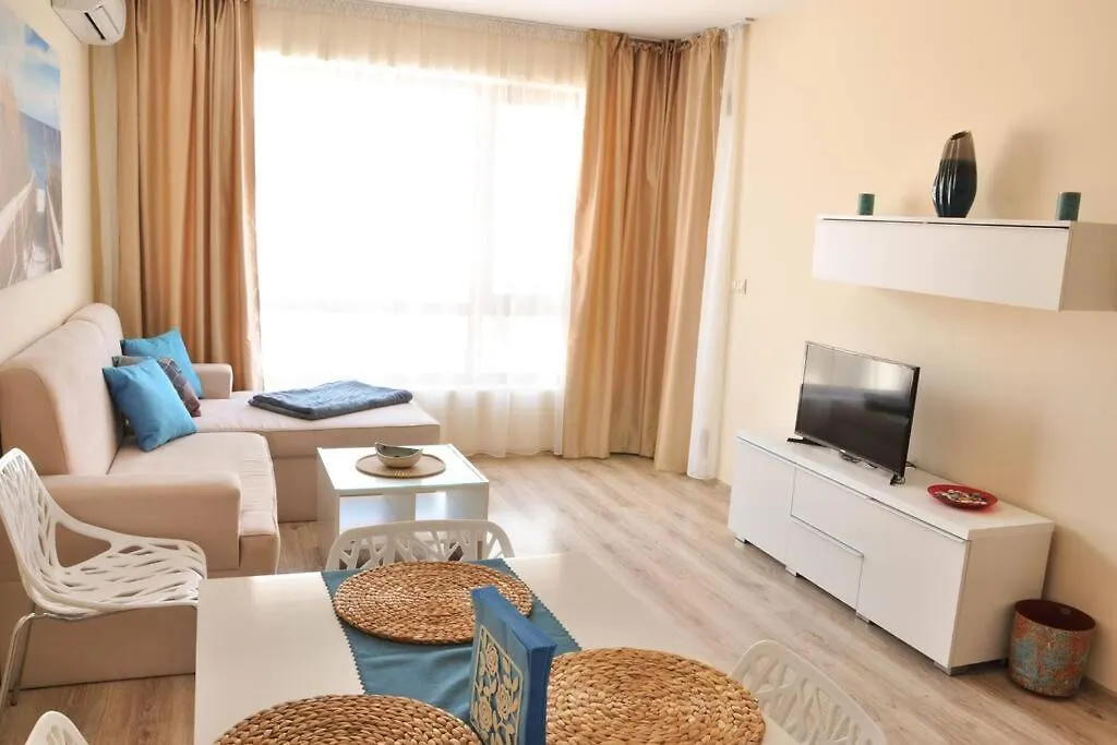 Апартамент - South Bay Varna Bulgaria