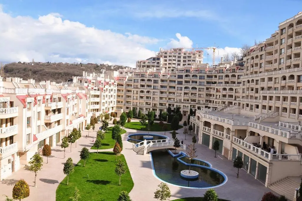 Апартамент - South Bay Varna